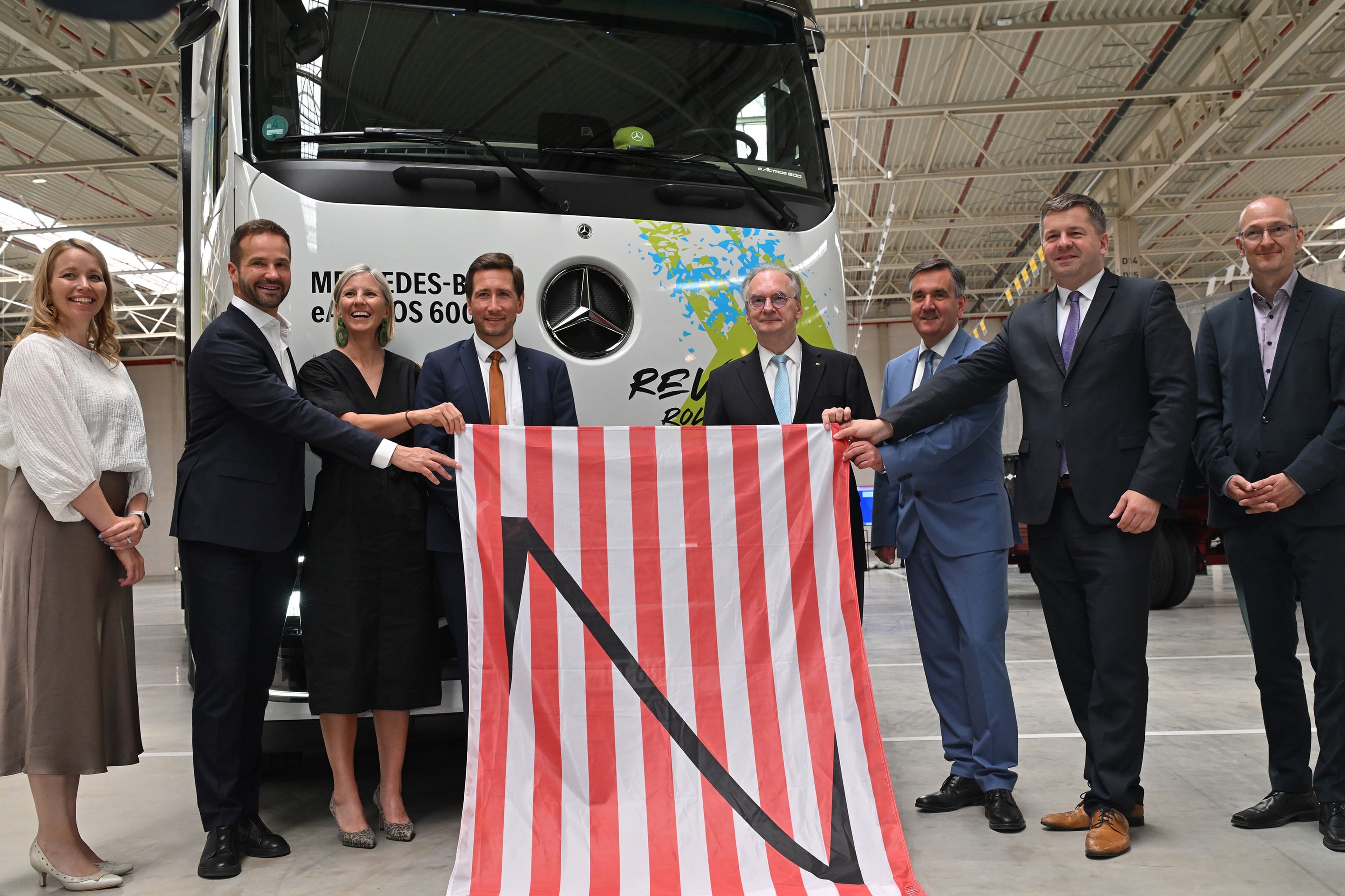 Daimler Truck stärkt Halberstadt als Logistikzentrum
